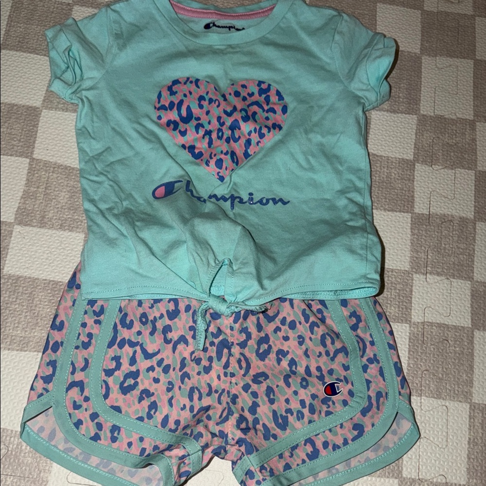 SOLD‼️Champion Girls' Mint Heart Tie-Front Set with Pink and Navy Leopard